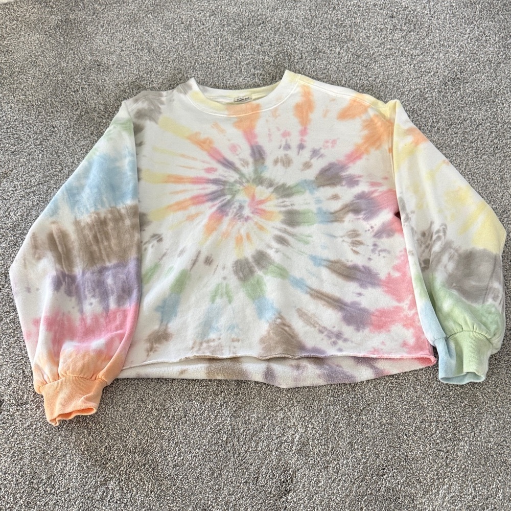 Abercrombie and Fitch Colorful Tie-Dye Women's Cropped Crewneck